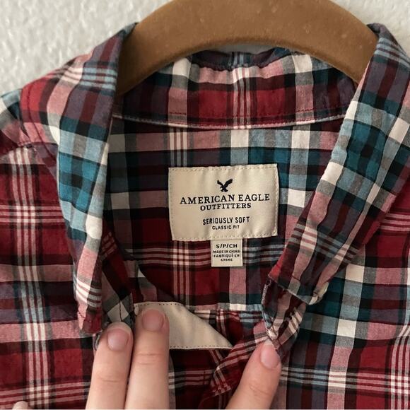 American Eagle Button Up Shirt Burgundy & Blue Size Small Seriously Soft Small - Picture 3 of 6